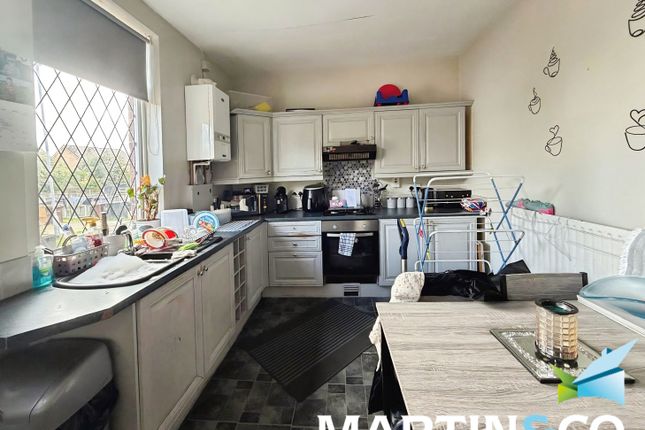 152, Bradford Road, Wakefield photo 3
