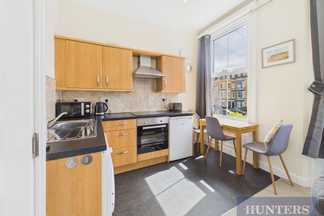 Flat 3, 49, Trafalgar Square, Scarborough photo 4