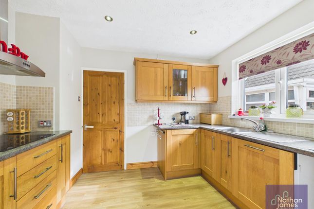 9, Castle Lea, Caldicot photo 4