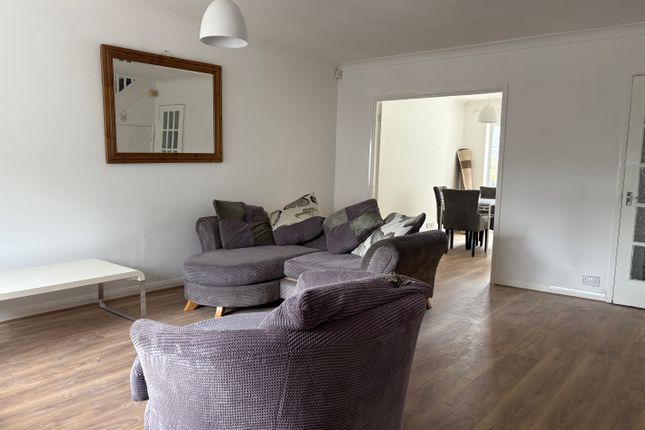 37, Villier Street, Uxbridge photo 3