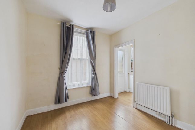 Lower Flat, 62, Sussex Avenue, Ashford photo 4