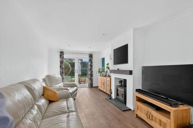 30, Boyce View Drive, South Benfleet photo 3