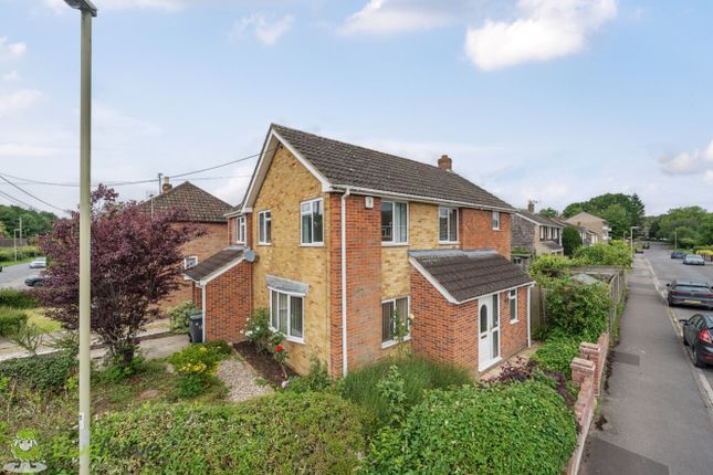 Thumbnail Detached house for sale in Rowan Road, Tadley, Hampshire
