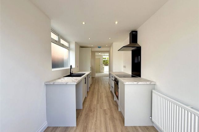 9, Lawson Street, Southport photo 2