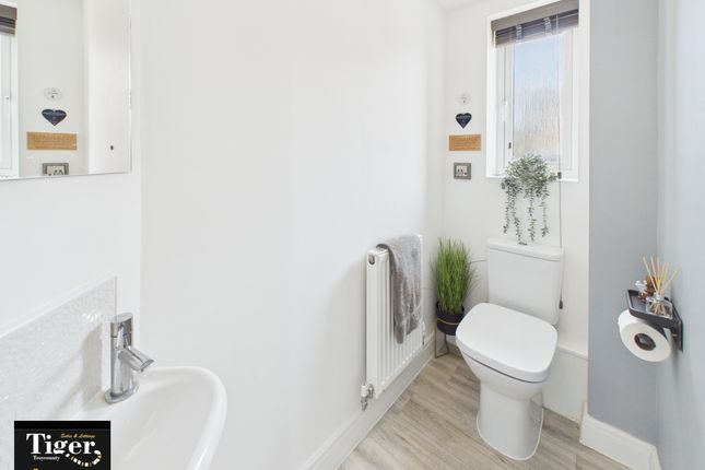 1, Harris Close, Blackpool photo 4