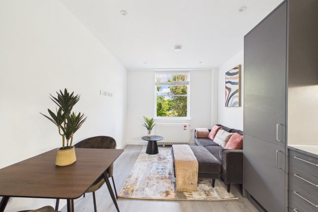 7,, Virginia House, Egham photo 4
