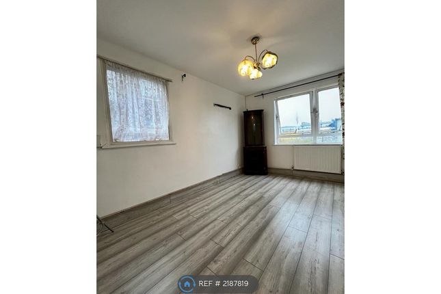 Thumbnail Flat to rent in Lois Court, London