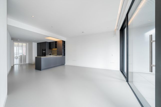 Thumbnail Flat to rent in Lewis Cubitt Square, King's Cross, London