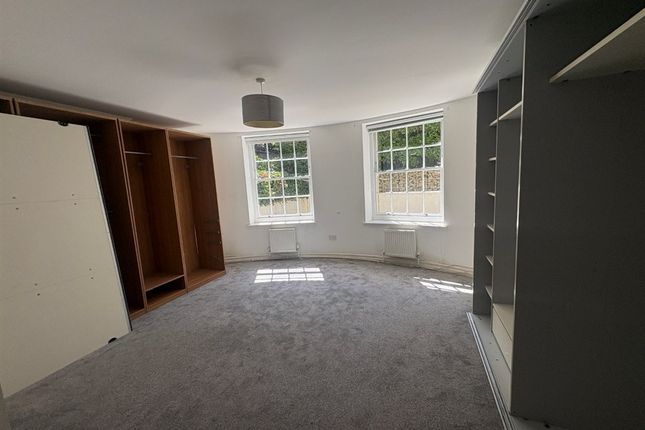 1 Temple Heights (Basement Level Flat, Yard, & Store) Windlesham Road, BRIGHTON photo 2