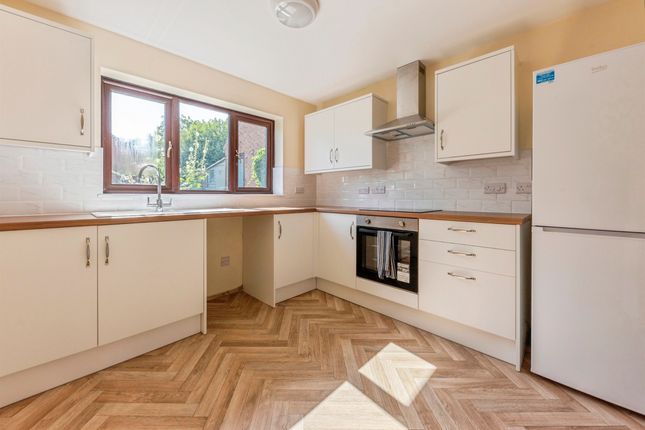 19, Churchfields Road, Sleaford photo 3