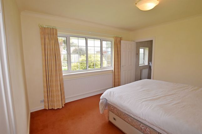 Detached bungalow to rent in 8 Alexander Close, Aldwick, Bognor Regis, West Sussex