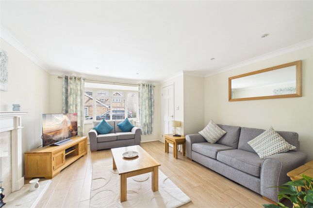 4, Pocket Close, Binfield photo 2