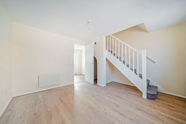 8, Elizabeth Court, Sleaford photo 3