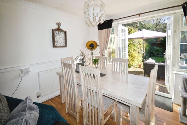 12, Renshaw Drive, Swadlincote photo 3