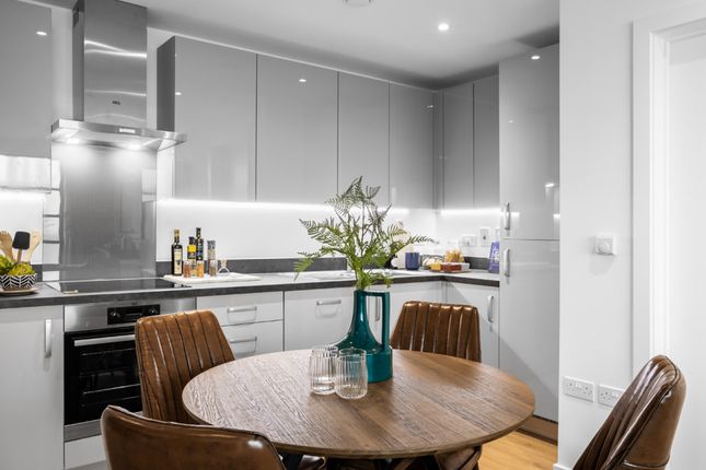 Flat for sale in Ilderton Road, London