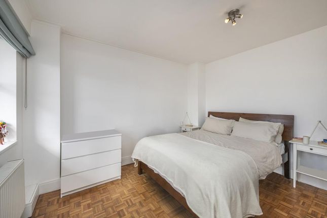 Flat to rent in Collingwood House, Fitzrovia