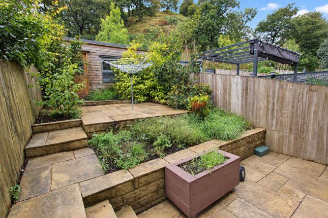 12 Ivy Place, Todmorden photo 4