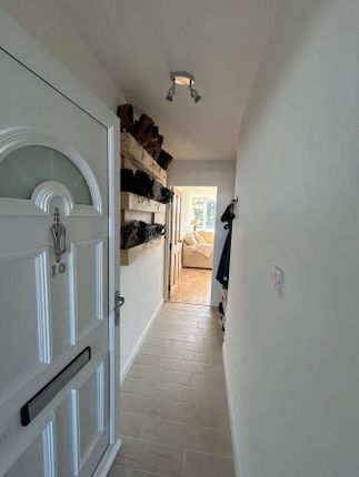 Flat 10, Block H, Les Quennevais Park Flats, St Brelade photo 3