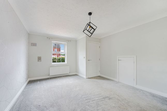 2 Harrow Place, Boston photo 2