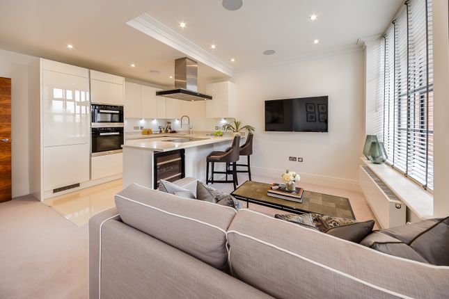 Thumbnail Flat to rent in Rainville Road, London