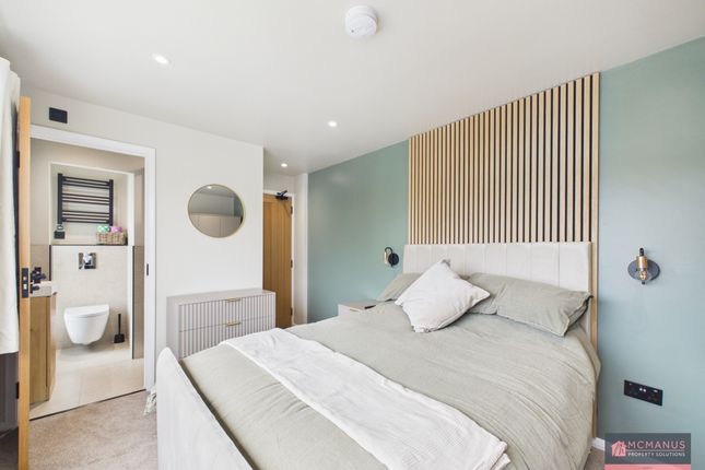 Room 6, 146, Wisden Road, Stevenage photo 3
