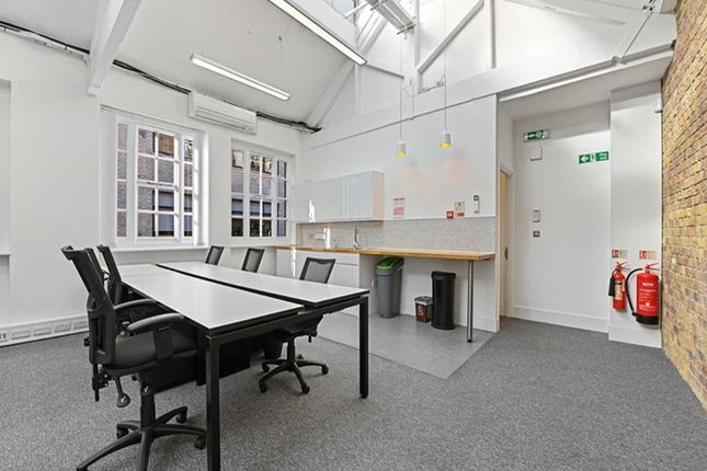 Office to let in Kenrick Place, London