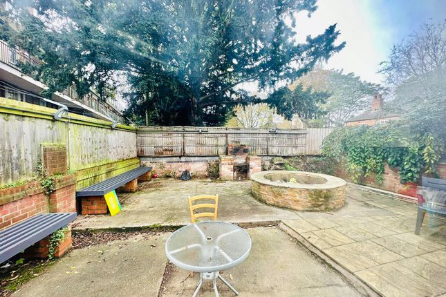 14 Sherwin Grove, Nottingham photo 4