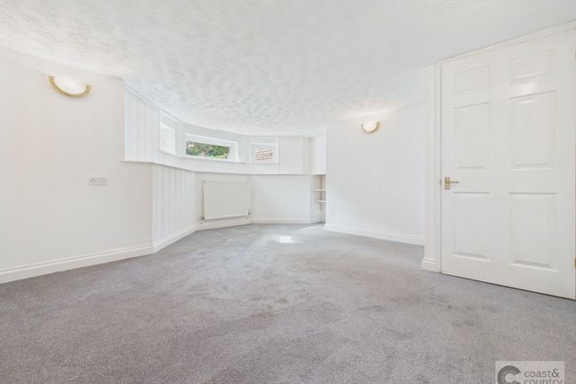 9B Courtland Road, Paignton photo 3