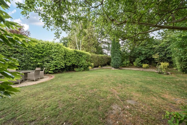 99, Ambleside Road, Surrey photo 4