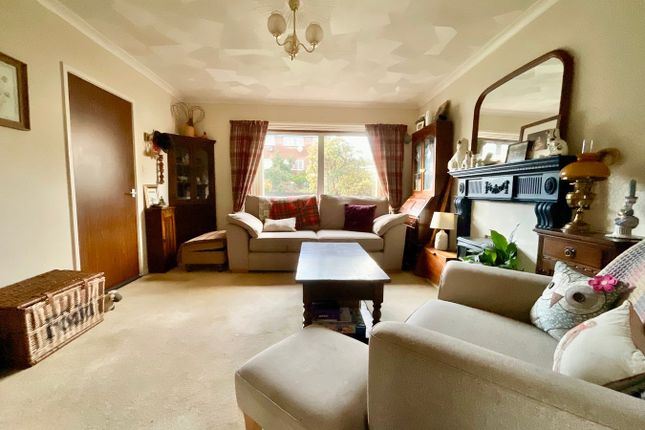 16, Millbrook Court, Pontypool photo 2
