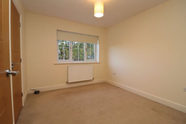 60 Hindmarch Crescent, Southampton photo 5