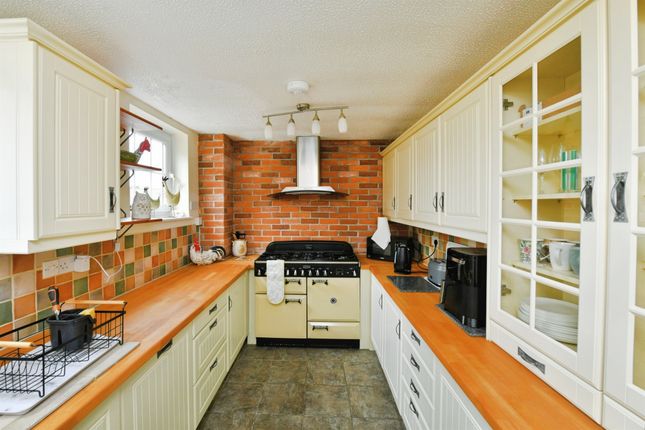 2a, Appletree Cottage, 2a, Church Street, Saltash photo 4