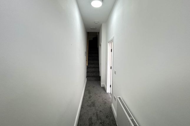 49, Thornton Lane, West Yorkshire photo 2
