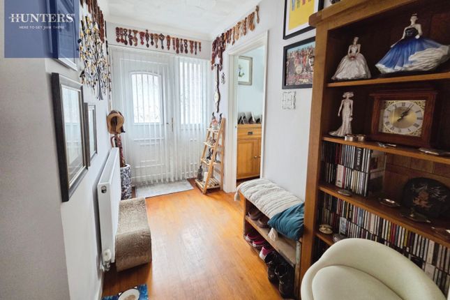 16, Heol-Y-Groes, Bridgend photo 3