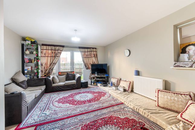 Thumbnail Property for sale in Ealing Road, Northolt