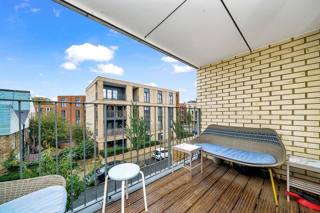 Eythorne Road, Oval Quarters, Oval photo 4