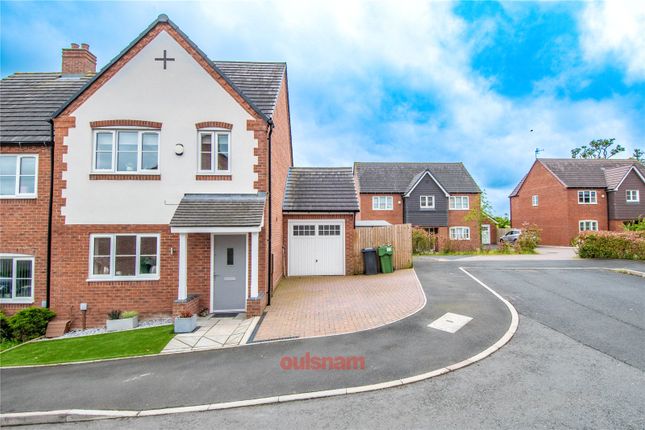Thumbnail Semi-detached house for sale in Meadow View Close, Bromsgrove, Worcestershire