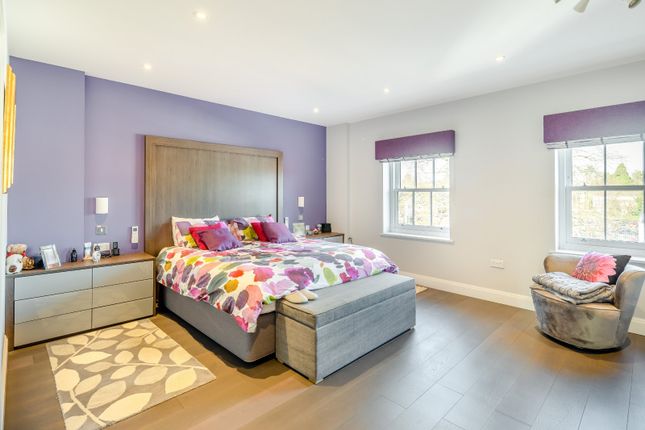 Flat for sale in Gleneagle Manor, Townsend Lane, Harpenden, Hertfordshire