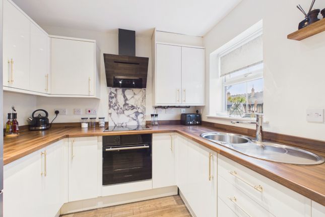 386 Priory Road, Hull, East Riding of Yorkshire photo 3