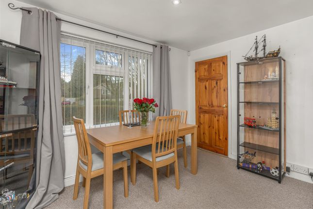 49, Orchard Way, Banbury photo 4