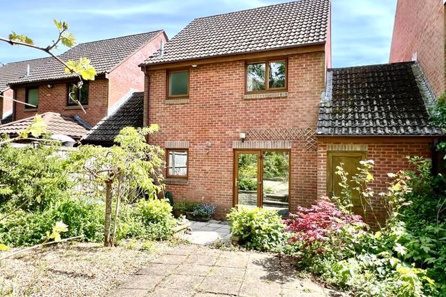 Link-detached house for sale in Tyning Park, Calne