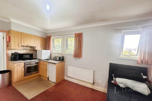19, Cotteridge Manor, Kings Norton photo 3