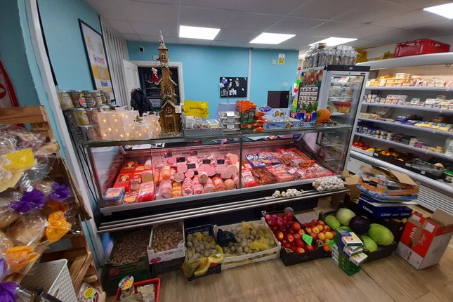 Thumbnail Retail premises for sale in Off License &amp; Convenience BD6, West Yorkshire