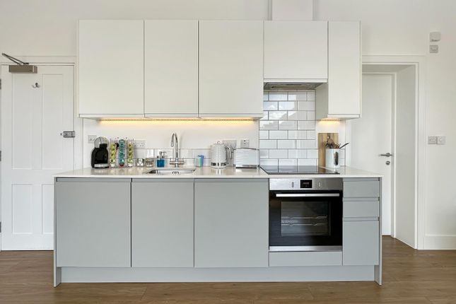 Flat 5, Grafton House, 64 Maids Causeway, Cambridge photo 4
