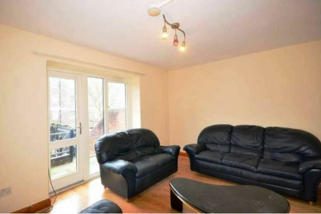 Thumbnail Flat to rent in Warltersville Road, London