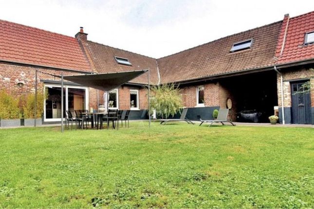 Thumbnail Farmhouse for sale in Camphin-En-Carembault, Nord-Pas-De-Calais, 59133, France