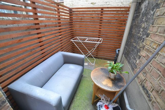 43, Settles Street, London photo 4