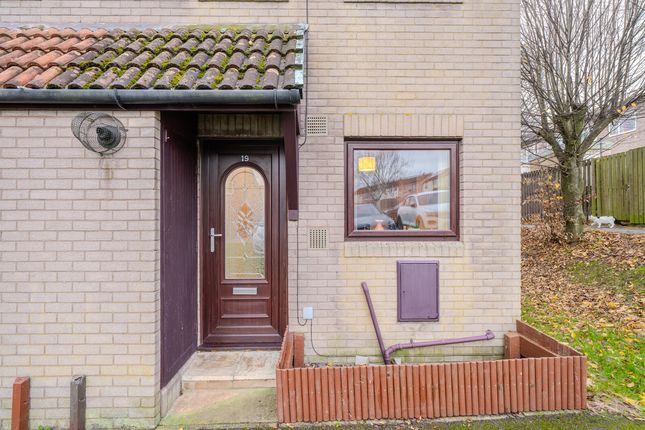 19, Fishermans Walk, Chepstow photo 2