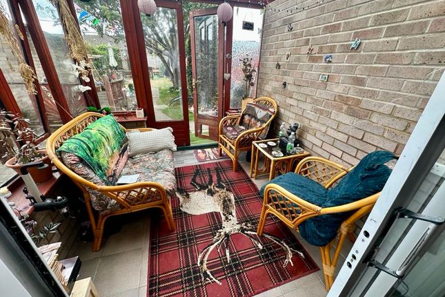 101, Park Avenue, Thatcham photo 4