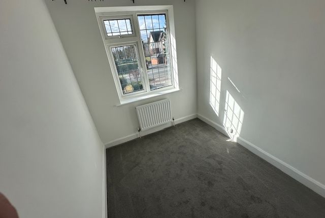 Terraced house to rent in Warwick Road, Solihull